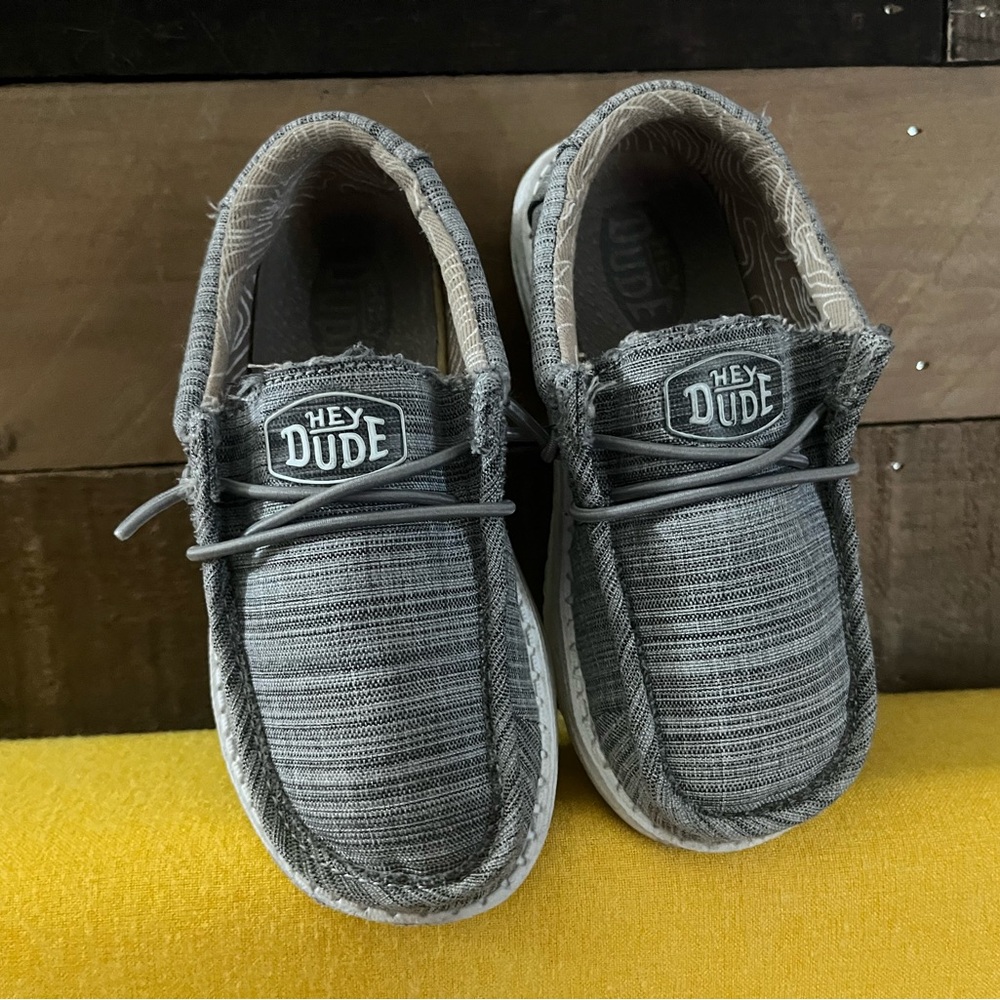 Kids Hey Dude size 9